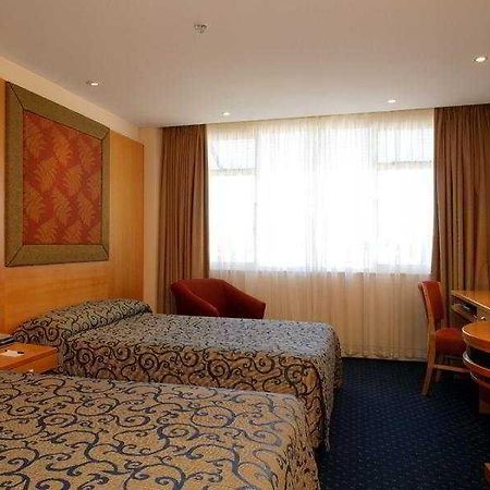 Copthorne Hotel Christchurch Central ภายนอก รูปภาพ
